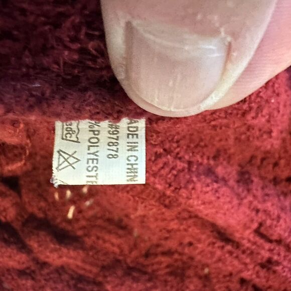 Infinity Scarf Red Knit 52” Ruffles Circle Loop Cowl Neck Cozy Warm  Clothing - Picture 3 of 9